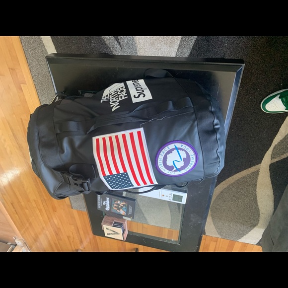 North face supreme book bag - Picture 4 of 5